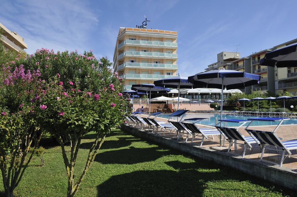 Hotel Royal Bibione Zewnętrze zdjęcie
